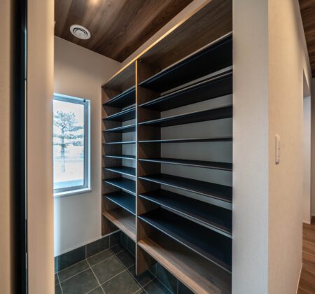 玄関・ホール130